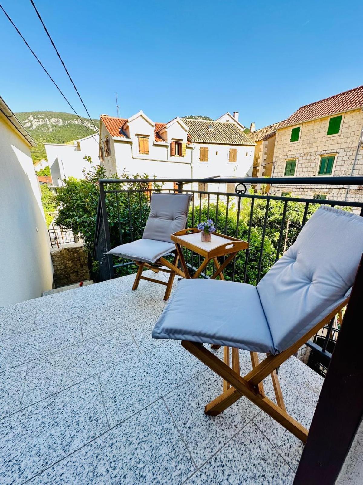 Riva Suite 2 Komiza Bagian luar foto