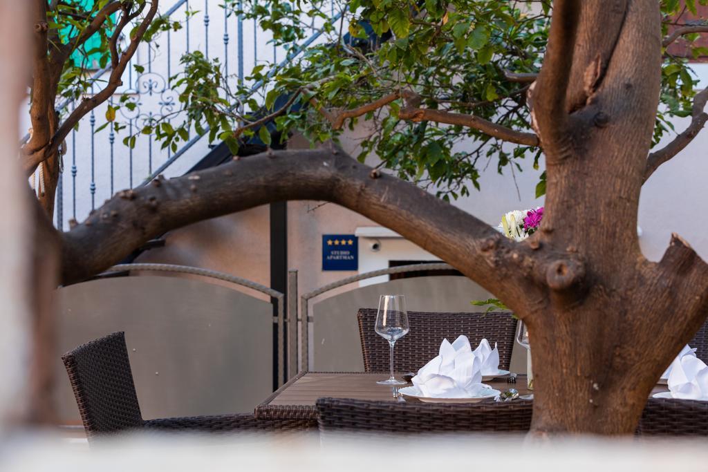 Riva Suite 2 Komiza Bagian luar foto