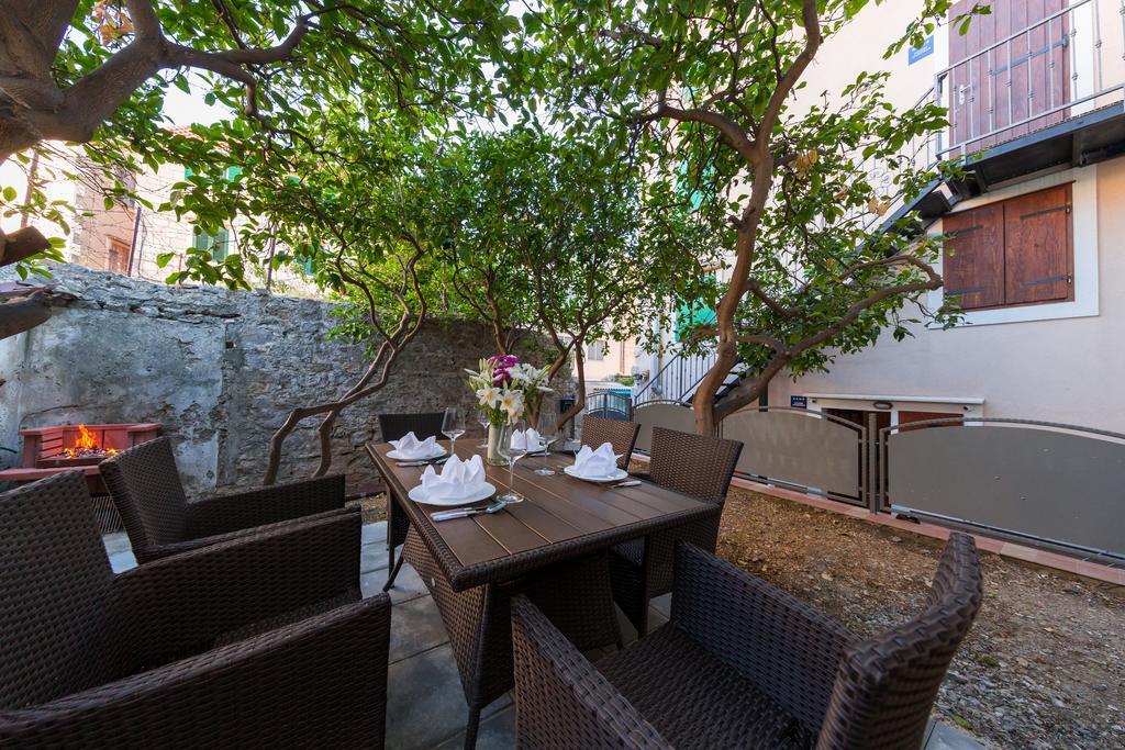Riva Suite 2 Komiza Bagian luar foto